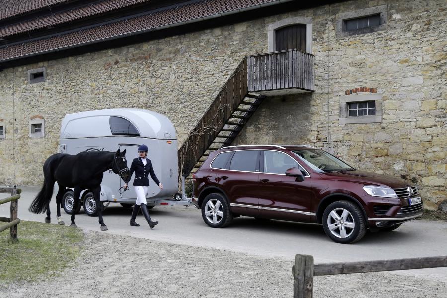  Volkswagen Touareg V6 TDI Executive Edition 2016 года  (фото 5 из 6)